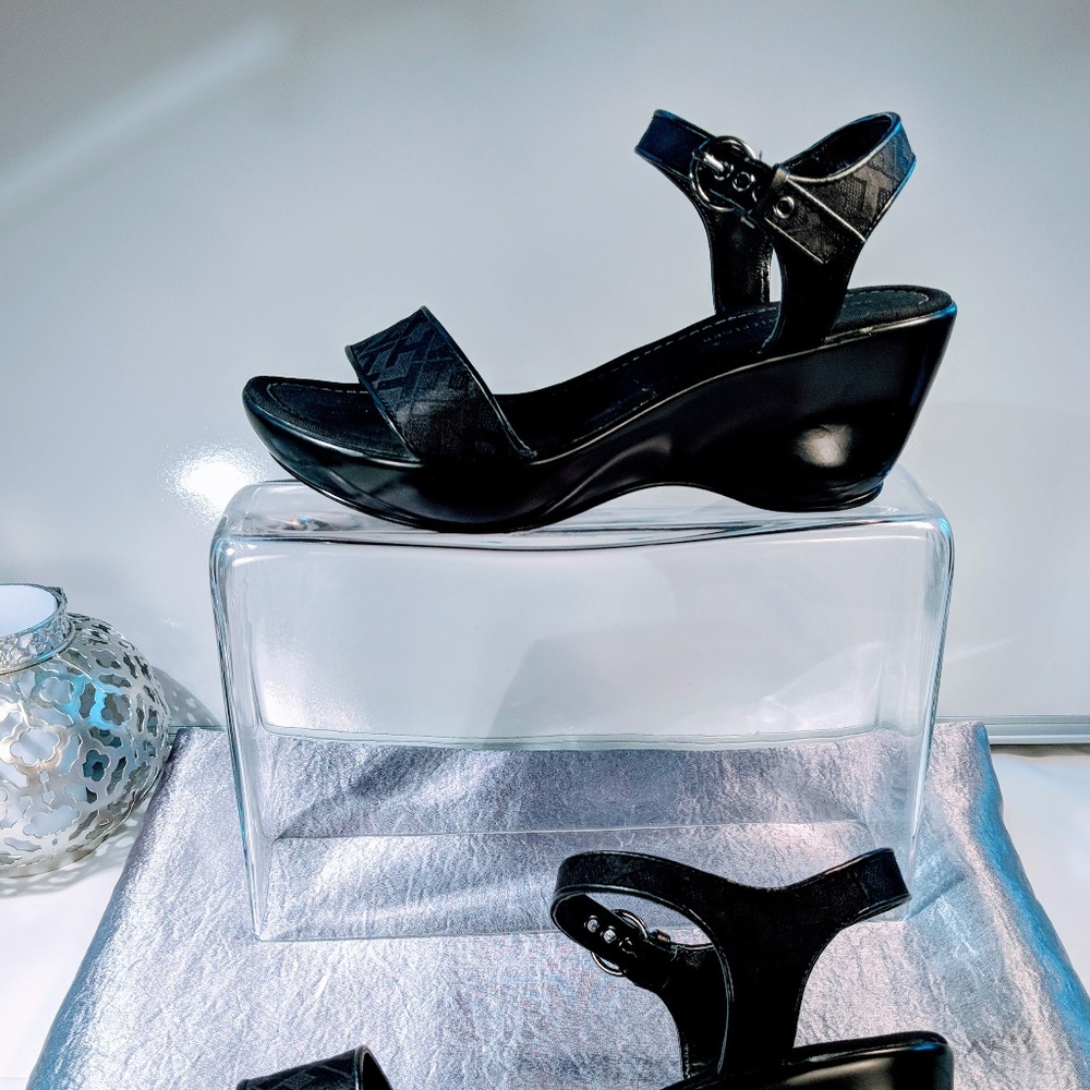 Authentic Tommy Hilfiger Platform Sandals